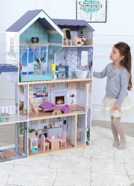 Crystal Houten Poppenhuis met LED-verlichting, kind speelt ernaast in een lichte speelkamer.