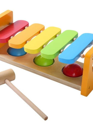 Gerardo’s Toys 2-in-1 Houten Muziekhamerbank met vijfkleurige xylofoon en drie ballen onderin.