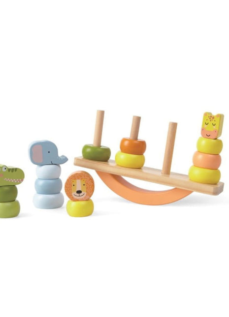 Gerardo’s Toys houten evenwichtsspel met losse dierenonderdelen naast de schommel.