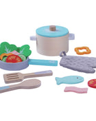 Gerardo’s Toys houten kookset met pan, koekenpan, handschoen, keukengerei en speelvoedsel.