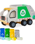 Gerardo’s Toys Houten Recyclingwagen met vier gekleurde containers en bijpassende afvalblokken.