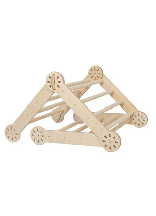 Klimdriehoek in compacte driehoekvorm – uitnodigend Montessori speelmeubel voor binnengebruik.