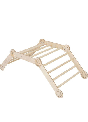 Montessori klimdriehoek zonder helling op witte achtergrond – ideaal voor binnen gebruik en motorische ontwikkeling.