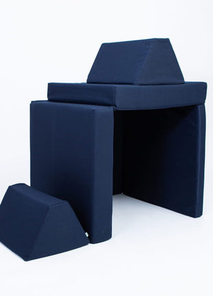 Marineblauwe Monboxy Montessori speelhut met kussen voor fantasieplezier.