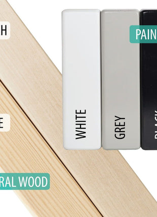 Montessori Huisvormig Kledingrek materiaal- en kleuropties in berken, den, wit, grijs en zwart.