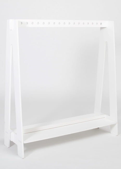 Montessori kledingrek wit met 17 openingen, leegstaand product op witte achtergrond.