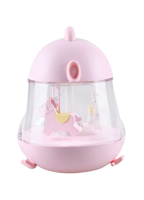 Montessori nachtlampje roze met draaiende paarden, close-up productfoto op witte achtergrond.