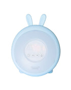 Rabbit and Friends Wekkerlamp met Oortjes gefotografeerd recht van voren op witte achtergrond.