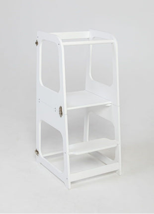 Transformeerbare Keukentoren in wit in torenstand op witte achtergrond.