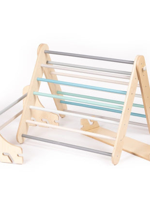 Zweeds klimwand systeem pastel in liggende opstelling met losse houten onderdelen